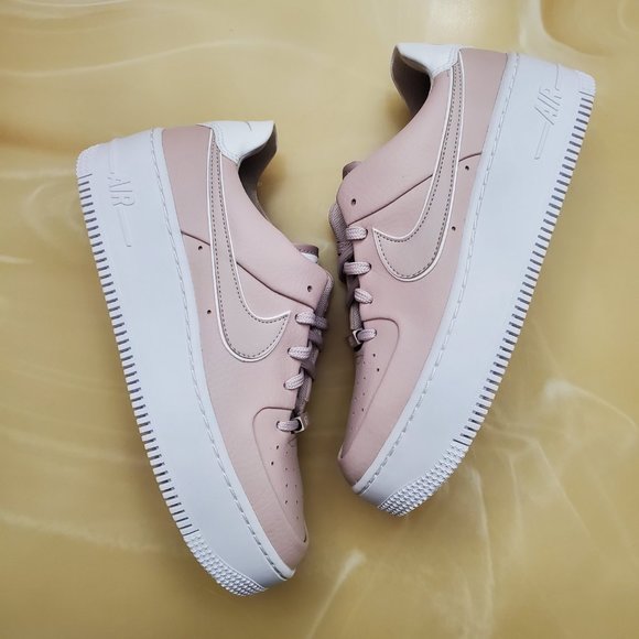 Nike Air Force 1 Sage Low - Picture 2 of 7